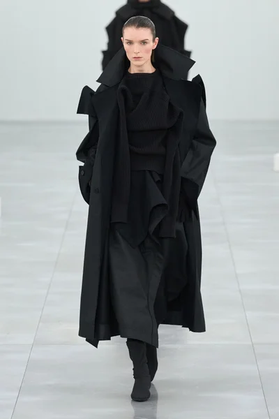 Look 36